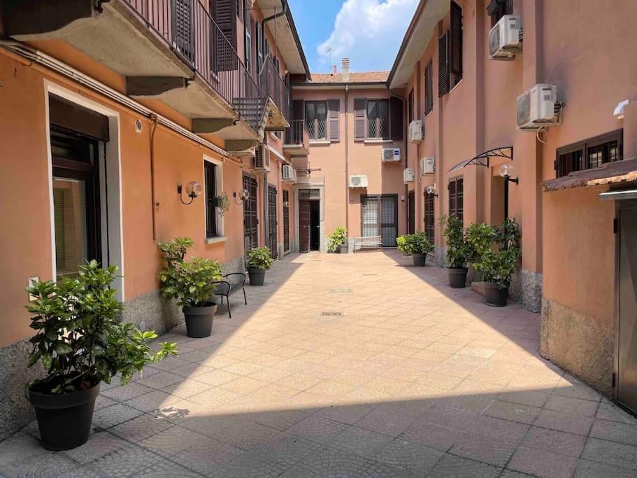 Corte Del 6 - Cozy Modern Flat B Милан Экстерьер фото